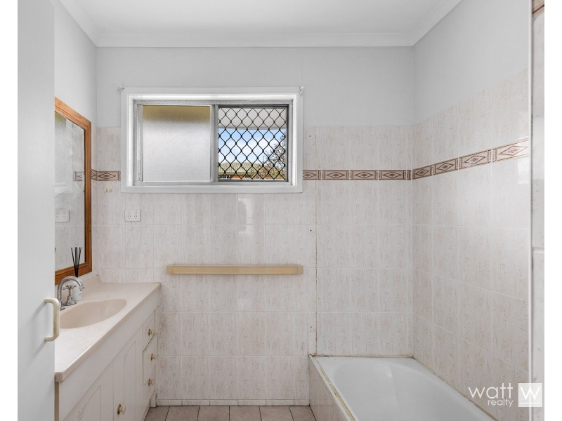 12 Blackwood Road, Geebung QLD 4034