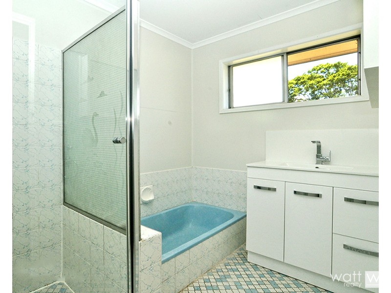 30 Elliott Road, Banyo QLD 4014