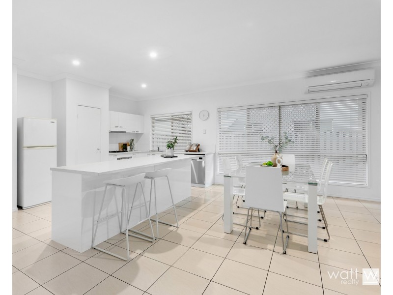 13 Petrie Crescent, Aspley QLD 4034