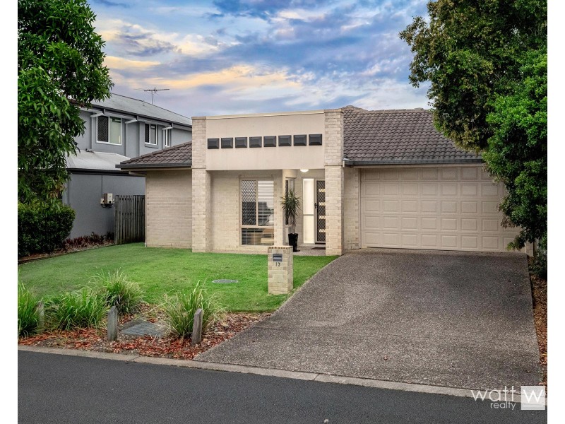 13 Petrie Crescent, Aspley QLD 4034
