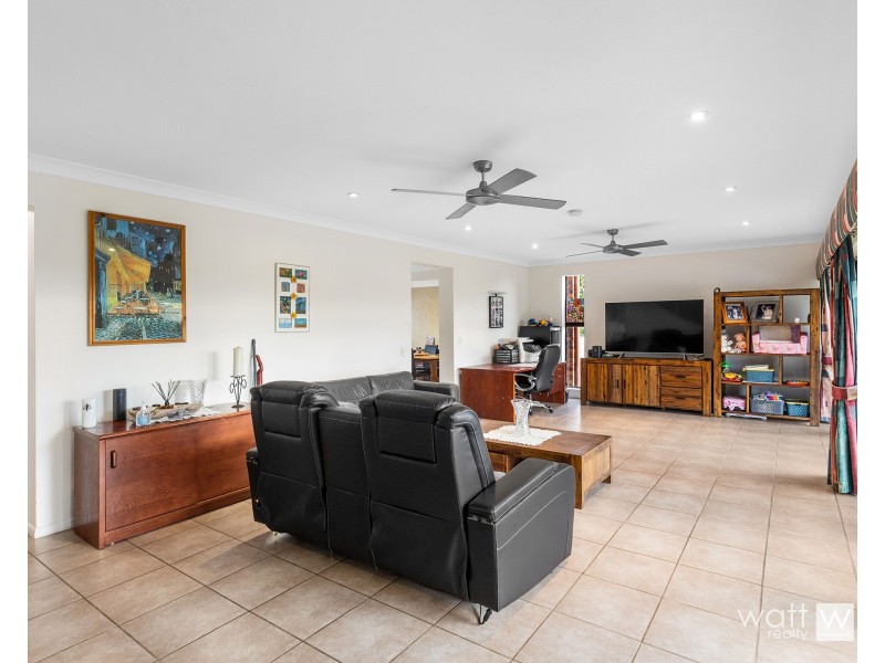 10 Salinas Place, Bracken Ridge QLD 4017