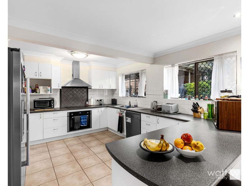 10 Salinas Place, Bracken Ridge QLD 4017