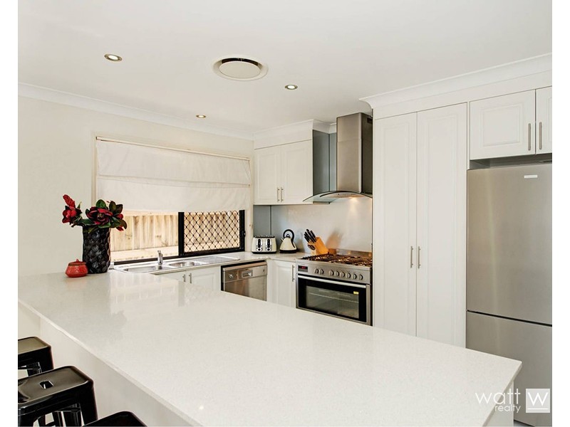 4 Shimao Crescent, North Lakes QLD 4509