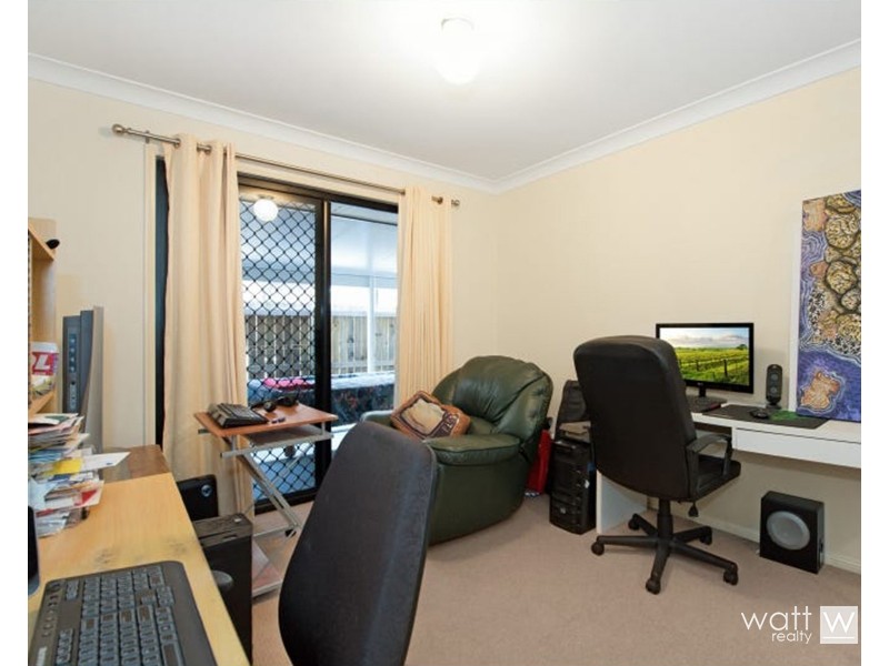 4 Shimao Crescent, North Lakes QLD 4509