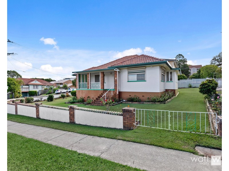 2 Farnell Street, Chermside QLD 4032