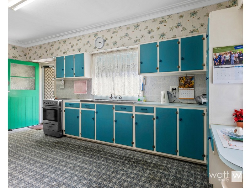 2 Farnell Street, Chermside QLD 4032