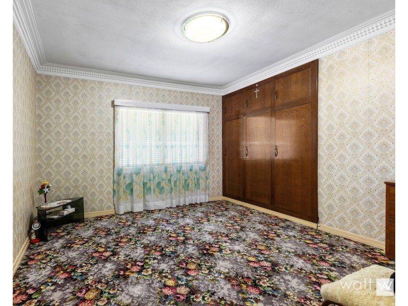 2 Farnell Street, Chermside QLD 4032
