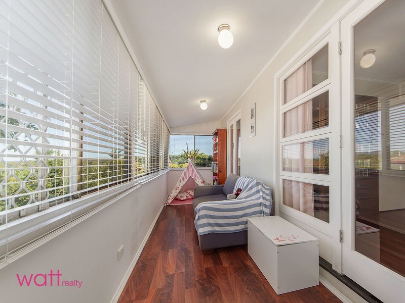 83 Maundrell Terrace, Chermside West QLD 4032