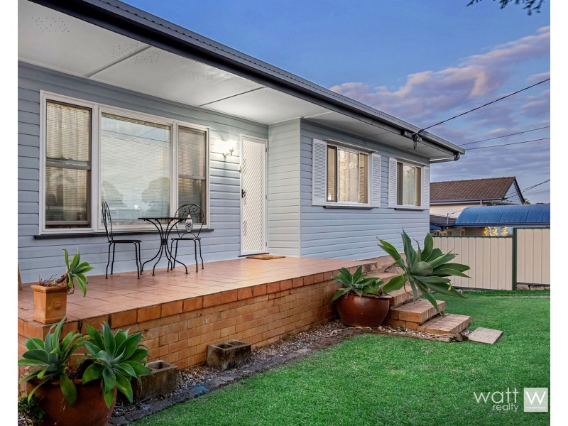 16 Strathdale Street, Aspley QLD 4034