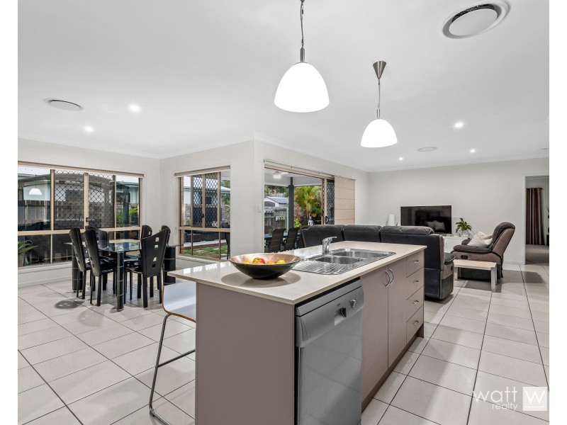 15 Wilkinson Court, Warner QLD 4500