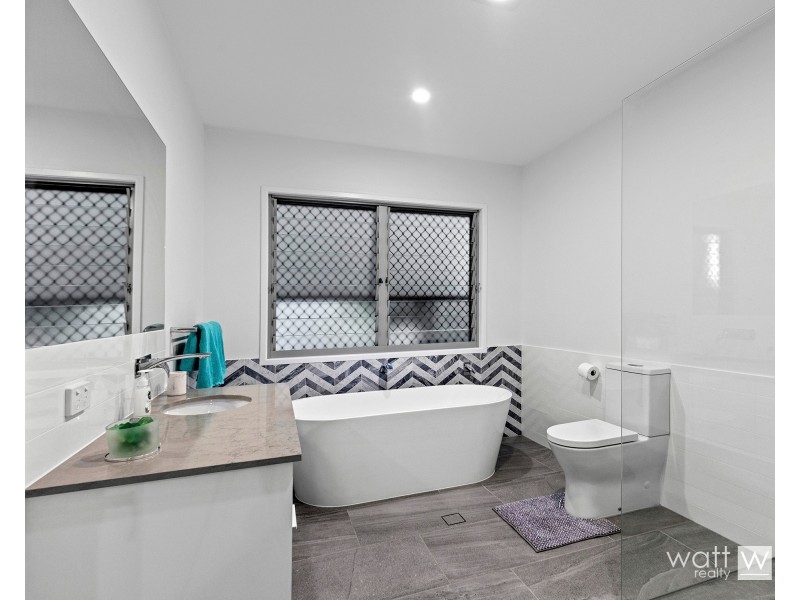 11 Kroshanne Street, Aspley QLD 4034