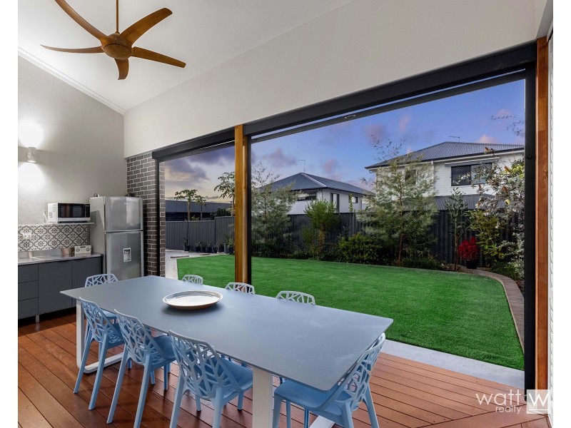 11 Kroshanne Street, Aspley QLD 4034