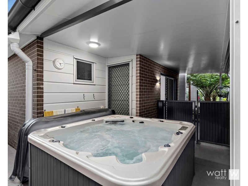 11 Kroshanne Street, Aspley QLD 4034