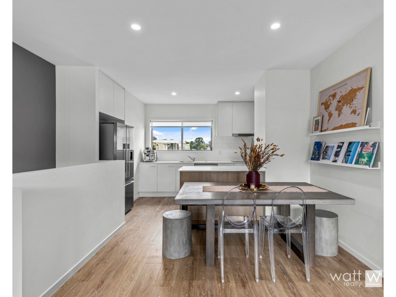 4 Kestrel Way, Fitzgibbon QLD 4018