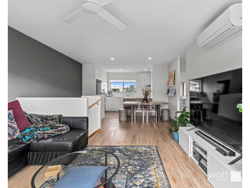 4 Kestrel Way, Fitzgibbon QLD 4018