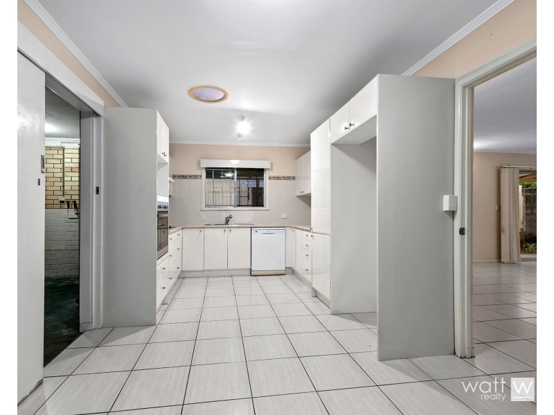 13 Carawatha Avenue, Ferny Hills QLD 4055