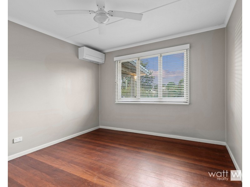 16 Cranbourne Street, Chermside West QLD 4032