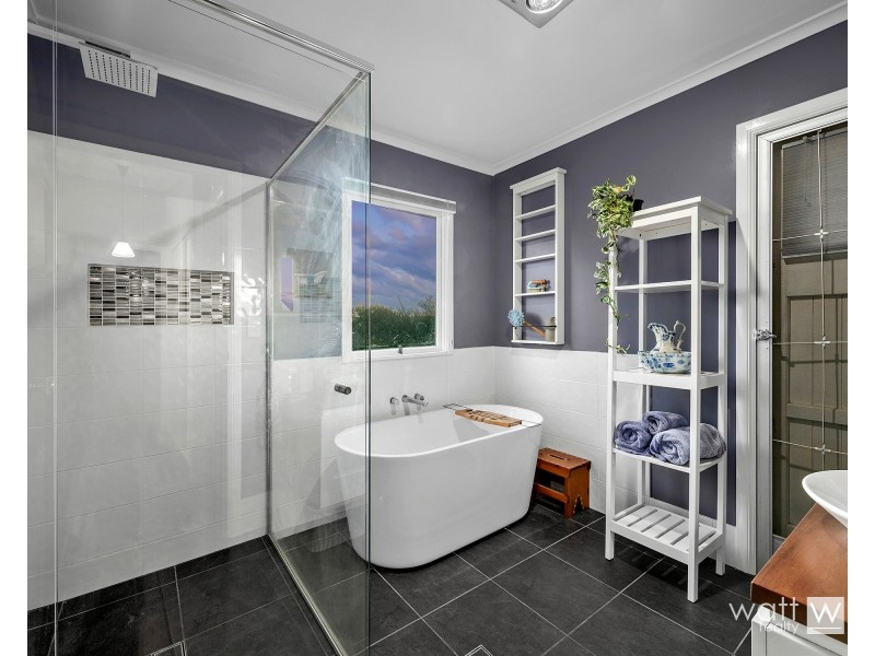 14 Hutton Road, Aspley QLD 4034