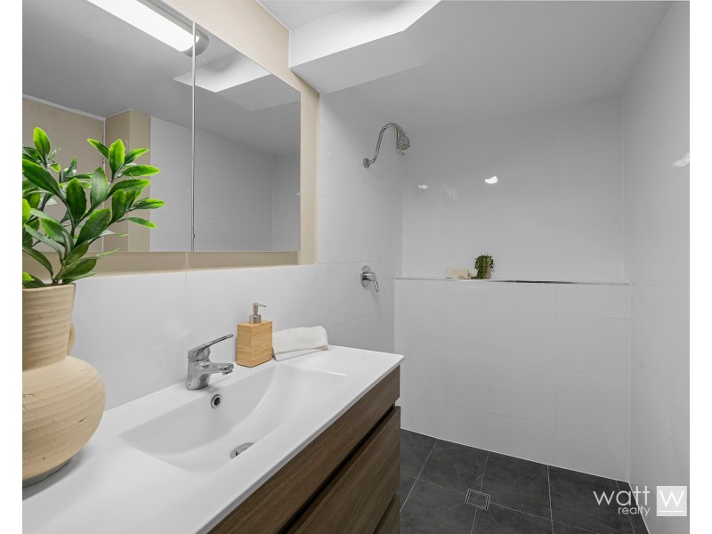 10 Anglia Street, Aspley QLD 4034