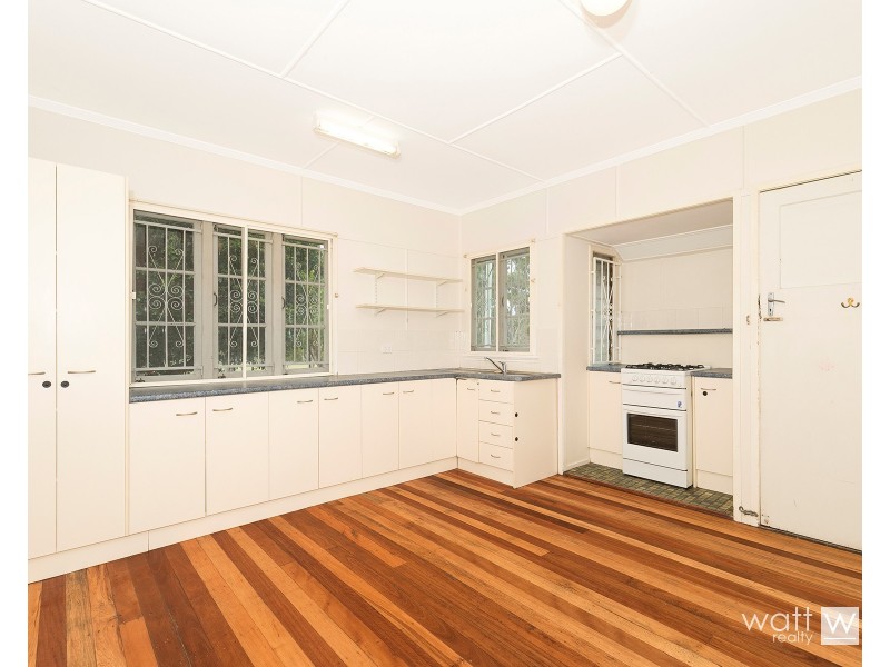 55 Unmack Street, Chermside QLD 4032