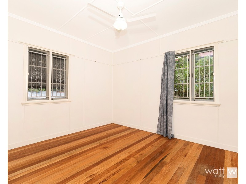 55 Unmack Street, Chermside QLD 4032