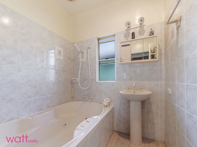 15 Halcomb Street, Zillmere QLD 4034