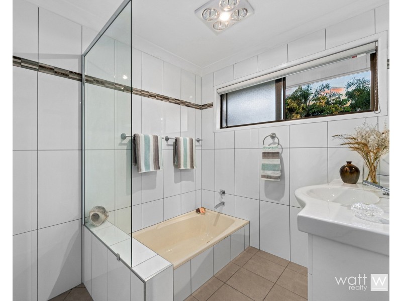 8 Cheltenham Street, Strathpine QLD 4500