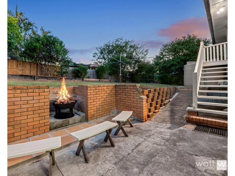 14 Hanbury Street, Chermside West QLD 4032