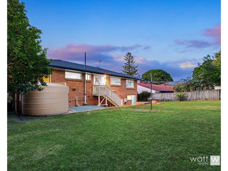 14 Hanbury Street, Chermside West QLD 4032