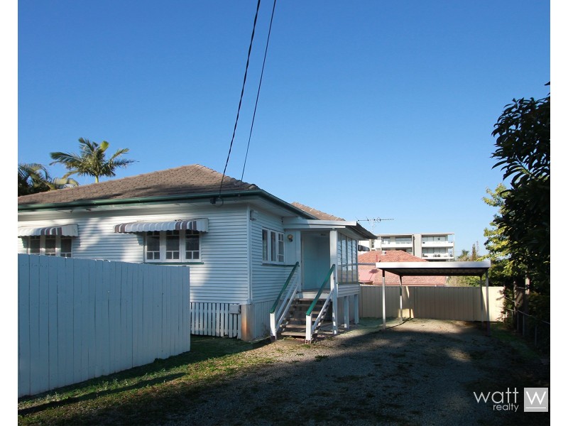 29 Hilltop Avenue, Chermside QLD 4032