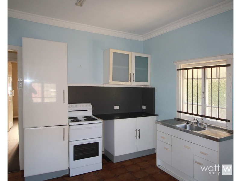 29 Hilltop Avenue, Chermside QLD 4032