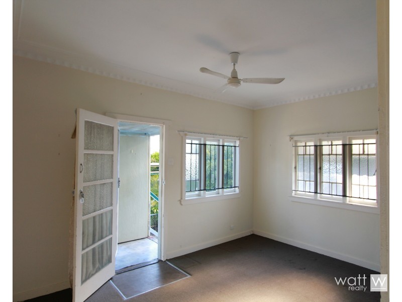 29 Hilltop Avenue, Chermside QLD 4032