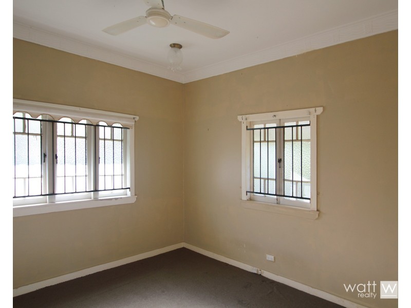 29 Hilltop Avenue, Chermside QLD 4032