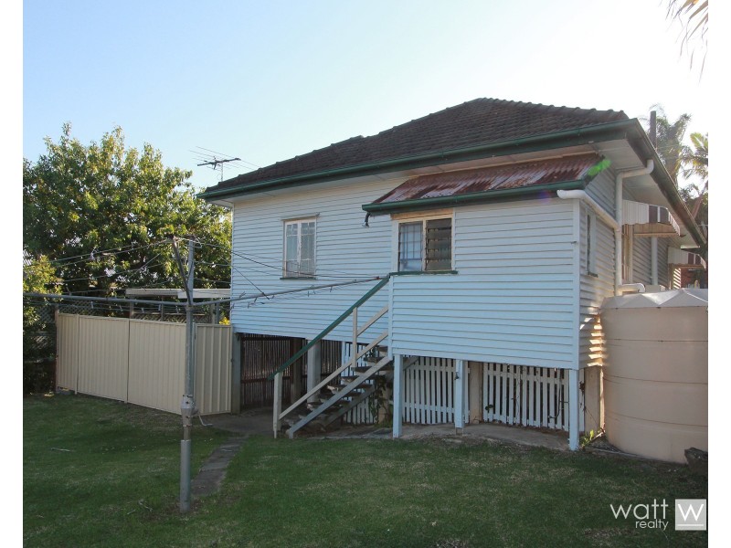 29 Hilltop Avenue, Chermside QLD 4032