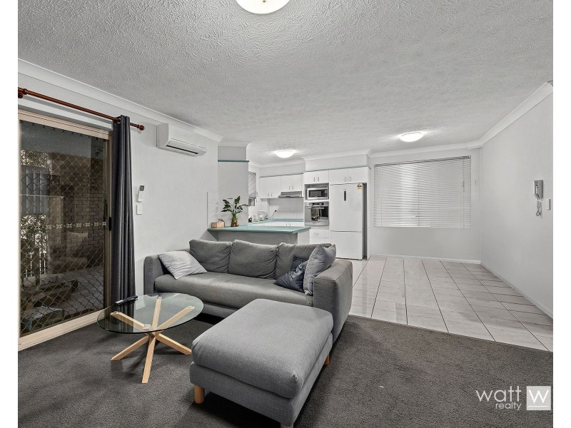 2/411 Rode Road, Chermside QLD 4032