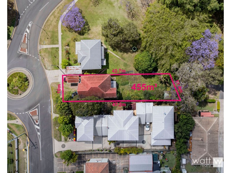 4 Rainey Street, Chermside QLD 4032