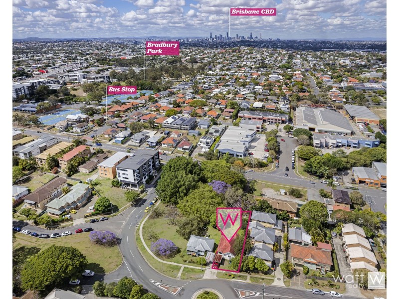 4 Rainey Street, Chermside QLD 4032