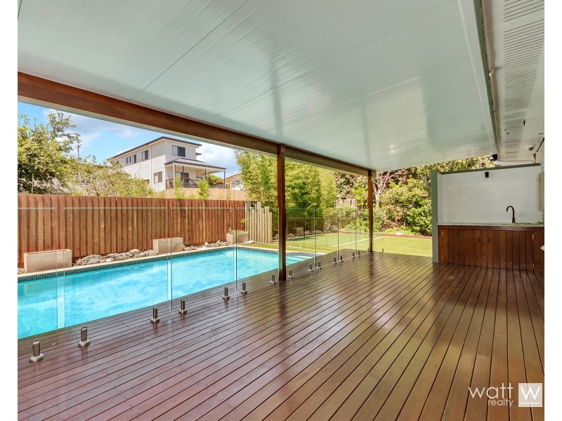 16 Montclair Street, Aspley QLD 4034