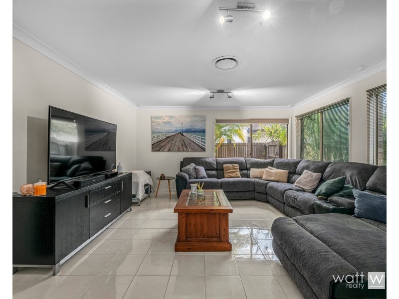 19 Ladbroke Close, Carseldine QLD 4034