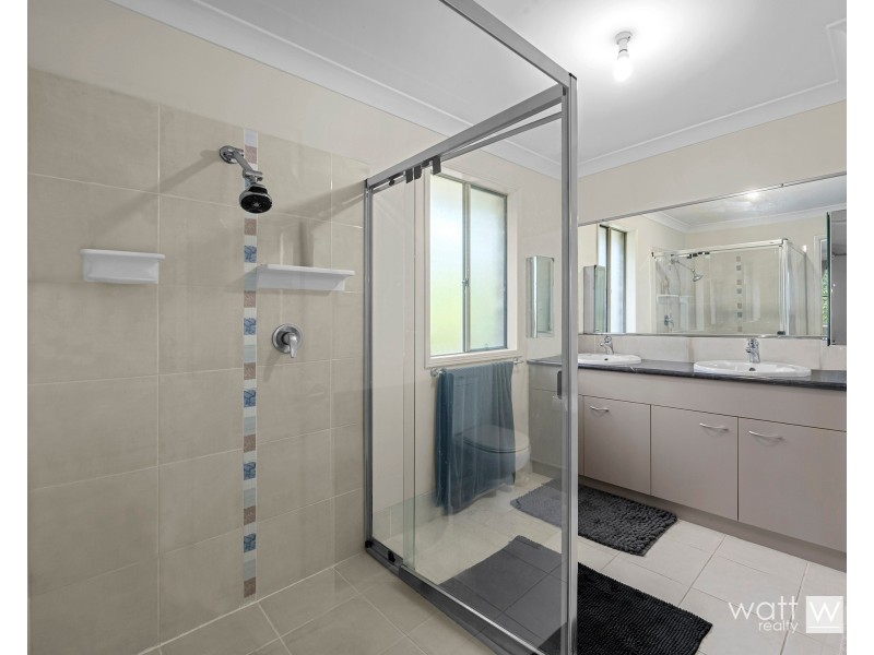 19 Ladbroke Close, Carseldine QLD 4034