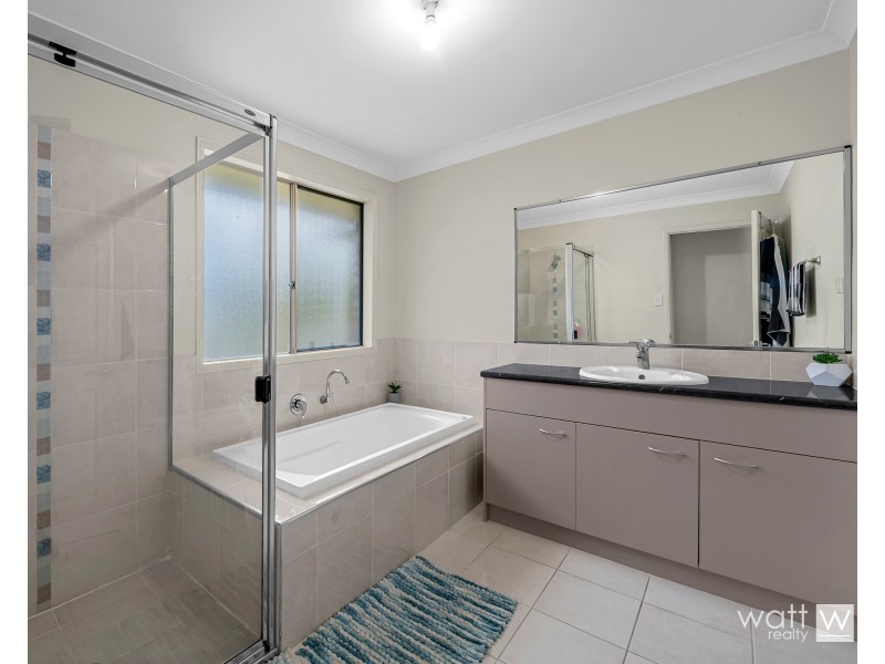 19 Ladbroke Close, Carseldine QLD 4034