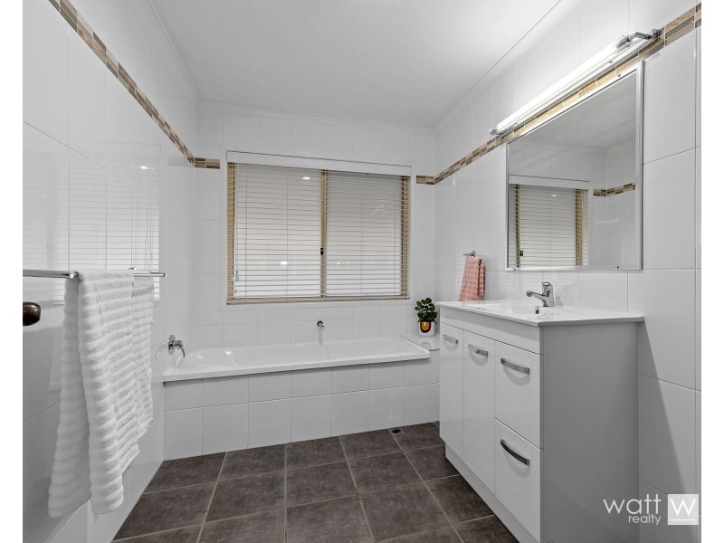 2 Bangalore Street, Carseldine QLD 4034