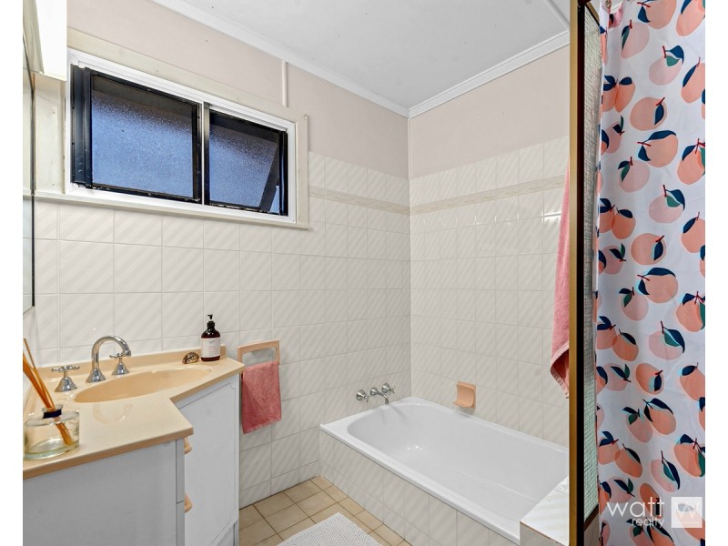 11 Dibbil Street, Chermside West QLD 4032