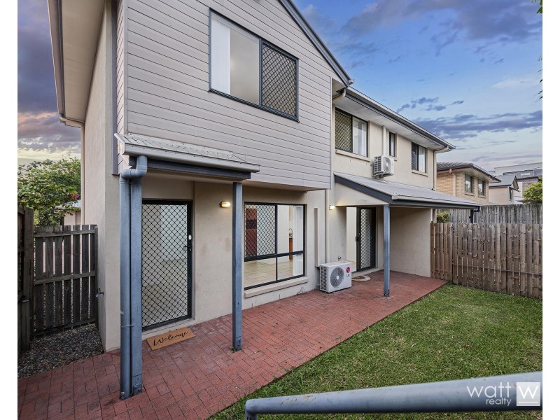 2/6 Western Avenue, Chermside QLD 4032