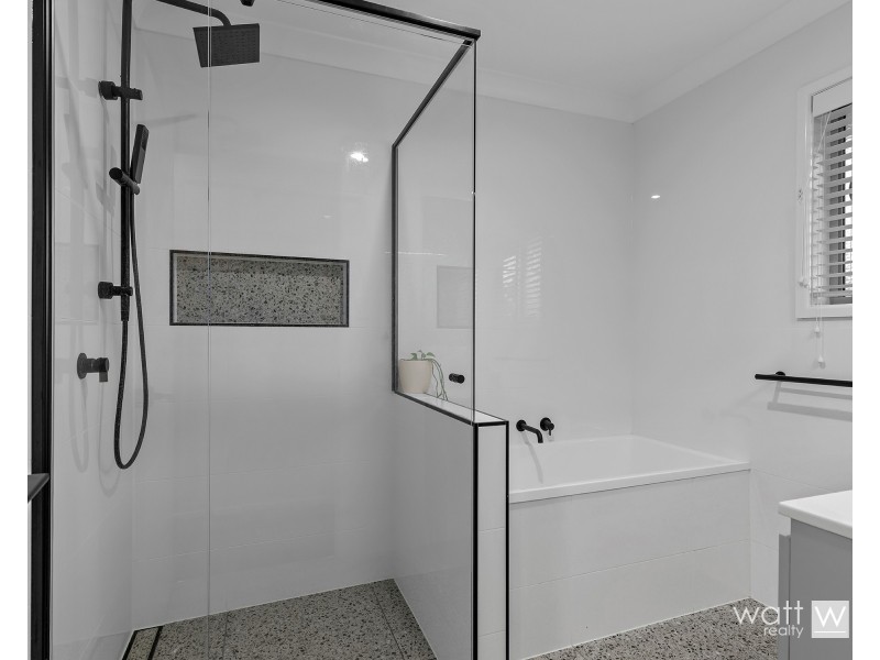 14 Kanofski Street, Chermside West QLD 4032