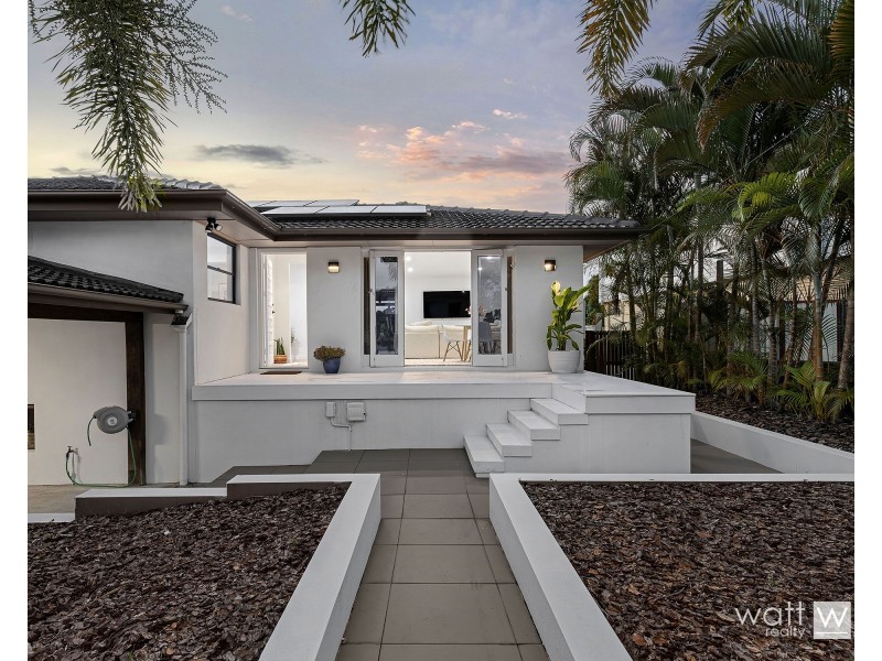 60 Maundrell Terrace, Chermside West QLD 4032