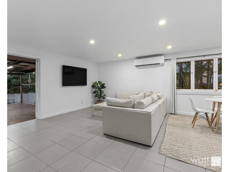 60 Maundrell Terrace, Chermside West QLD 4032