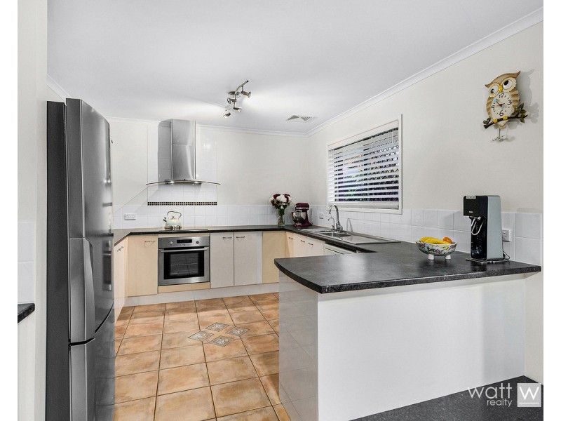 8 Cheltenham Street, Strathpine QLD 4500