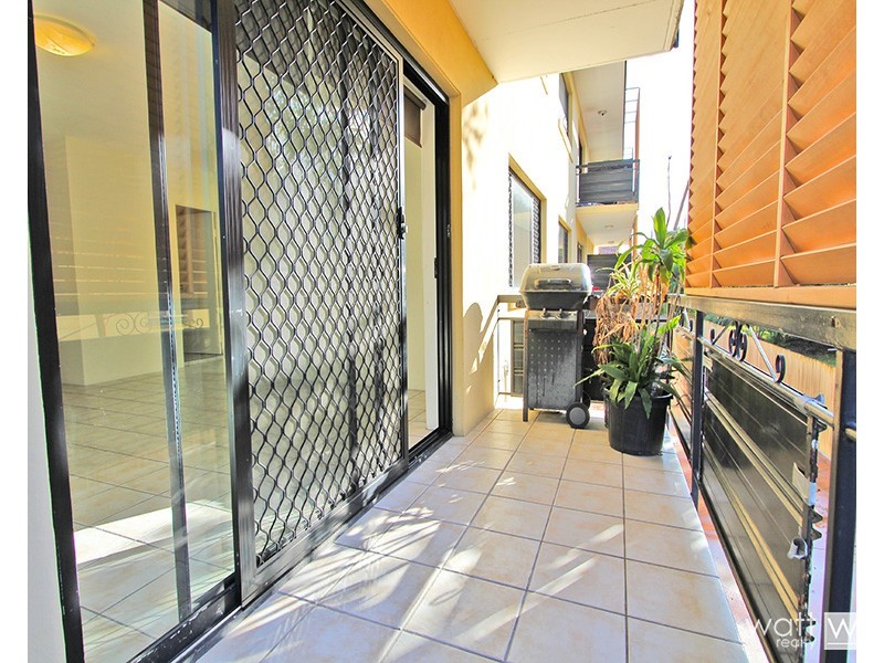 1/54 Winchester Street, Hamilton QLD 4007