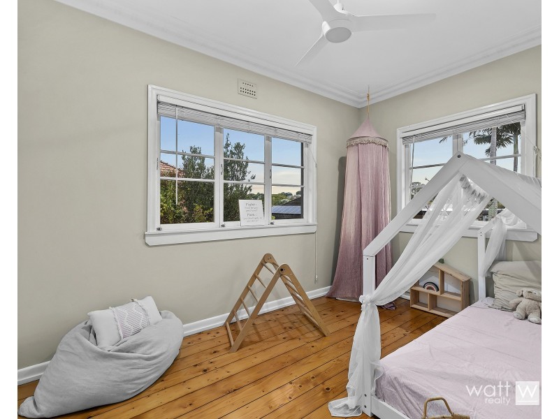 1 Roderick Street, Wavell Heights QLD 4012